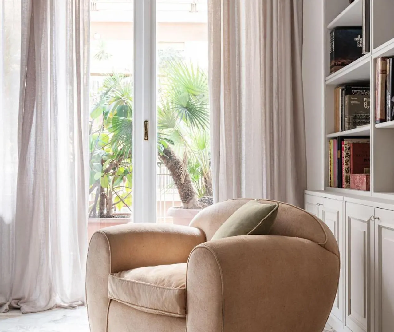 Aida Luxury Penthouse Apartment Bari Italy